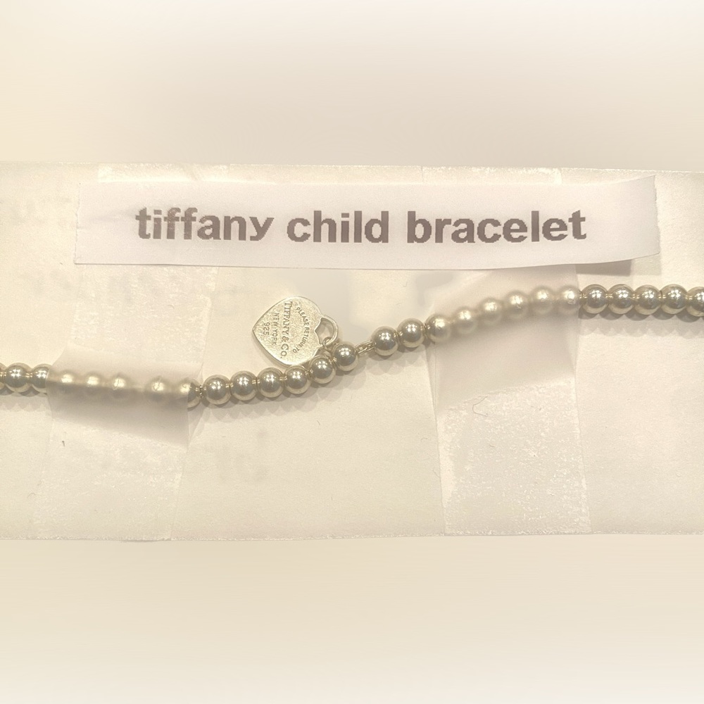 Gently Used Heart Tag Bead Bracelet.